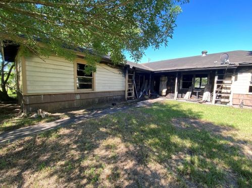 1242 Chevy Chase Dr, Angleton TX  77515-5431 exterior