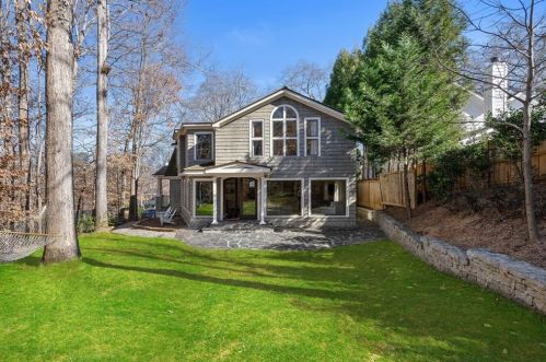 240 Huntington Rd, Atlanta GA  30309-1506 exterior