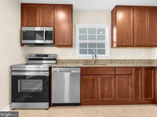 2207 228th St, Riviera Beach, MD 21122-0905