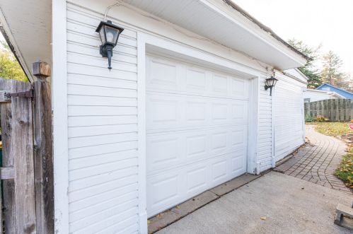 109 Alma St, Sycamore IL  60178-1624 exterior