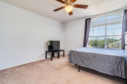 132 Trinity Dr, Uhland TX 78640-4330 exterior