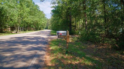 2137 Old Hwy 105, Conroe TX  77304-4438 exterior