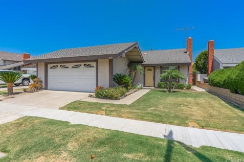 6219 Woodsboro Ave, Anaheim CA  92807-2346 exterior