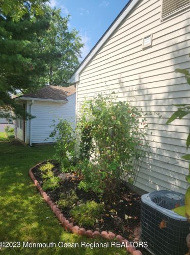56 Farnworth Close, East Freehold NJ  07728-3864 exterior