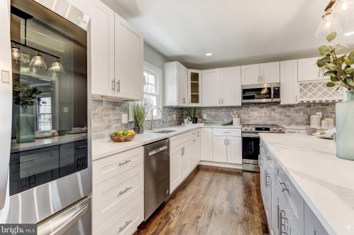 17 Ashcroft Ct, Arnold MD 21012-2406 exterior