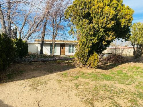 3019 Avenue, Lancaster, CA