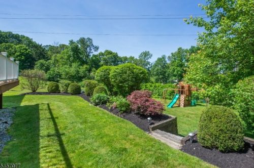 69 Lawrence Rd, Dover NJ  07869-3100 exterior