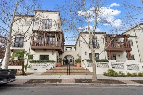 220 View St, Mountain View, CA 94041-1344