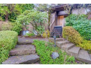 3646 Ericwood Ln, Portland, OR 97221-4140