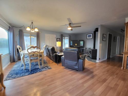 1852 Riverside Rd, Watsonville, CA 95076-9424
