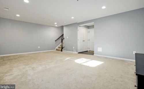 1605 Regent Manor Ct, Silver Spring MD 20904-2270 exterior