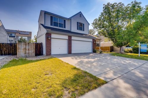 2815 Signal Creek Dr, Denver, CO 80241-1348