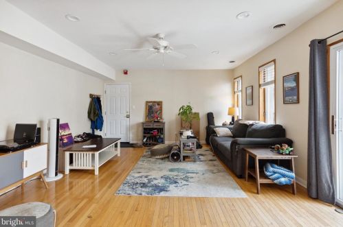 734 4th St, Philadelphia, PA 19123-2934