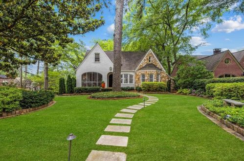 1621 Johnson Rd, Atlanta, GA 30306-3145