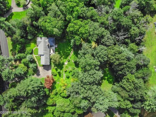 14 Dewart Rd, Greenwich, CT 06830-3417