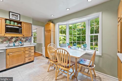 181 Berrywood Dr, Severna Park MD 21146-2030 exterior