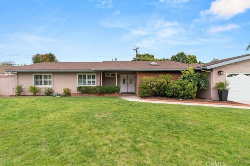 14092 Cameron Ln, Santa Ana, CA 92705-3212