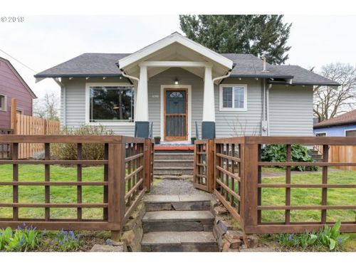 7021 11 St, Portland OR  97202-7013 exterior