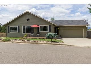 1795 Culver Loop, Sutherlin, OR 97479-9104