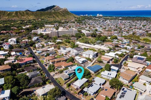 3691 Crater Rd, Honolulu, HI 96816-2354