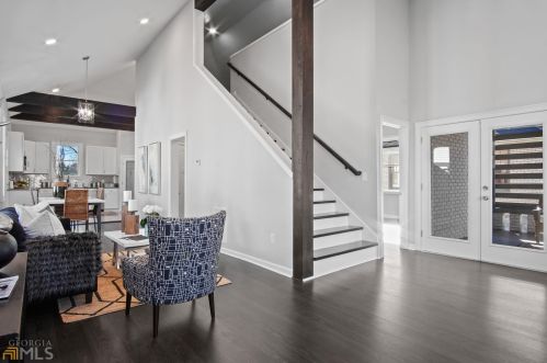 1394 Metropolitan Pkwy, Atlanta GA  30310-4451 exterior