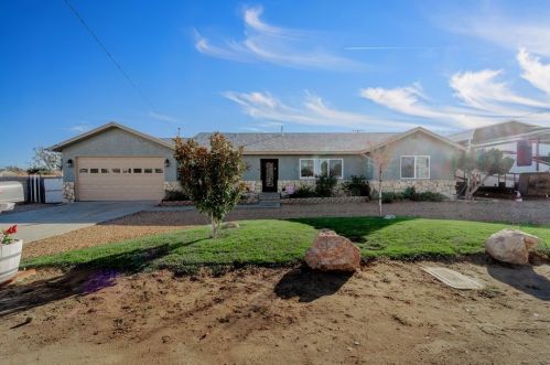 4258 Avenue, Lancaster, CA 93535-7726
