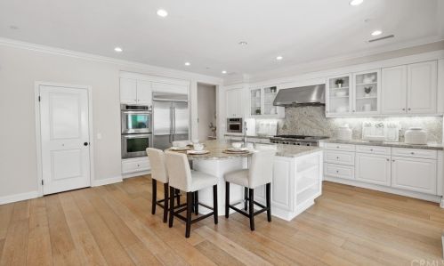 24 Constantine, Irvine CA  92620-3547 exterior