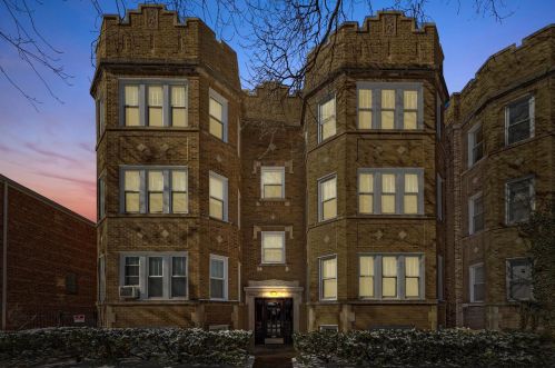 7434 Claremont Ave, Chicago IL  60645-1714 exterior