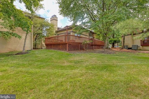 283 Sayre Dr, Princeton NJ  08540-5872 exterior