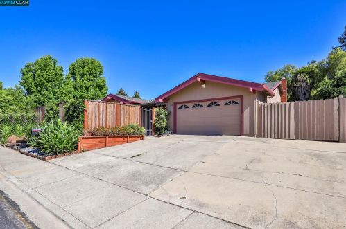 1249 Heavenly Dr, Pacheco, CA 94553-3514