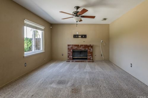 20520 Bloomfield Rd, Riverside CA  92508-2916 exterior