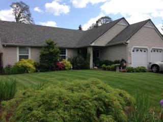 16995 Meadow Grass Dr, Beaverton, OR 97006-4706