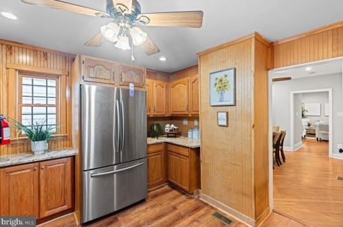 208 Pkwy Ave, Trenton NJ 08618-2749 exterior