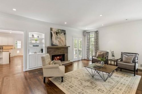 500 Highbrook Dr, Atlanta GA  30342-2319 exterior
