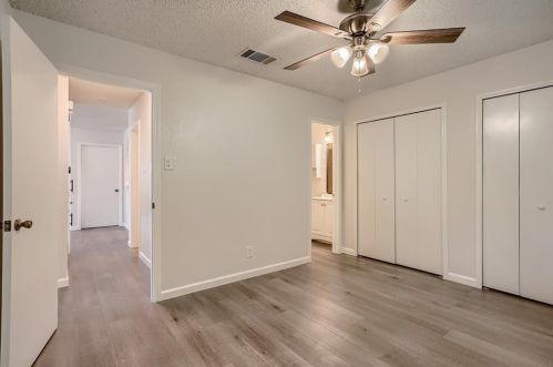 718 Dulwich St, Austin TX  78748-6512 exterior