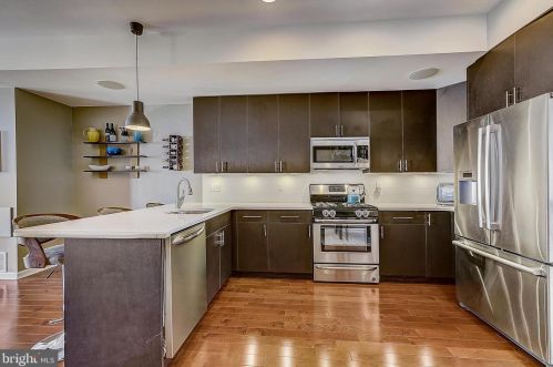 1333 Howard St, Philadelphia PA 19122-3209 exterior