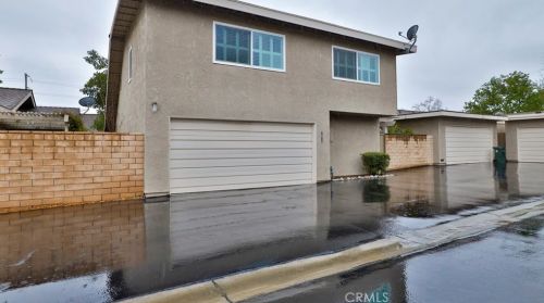 1615 Carmel Cir, Upland CA  91784-1726 exterior