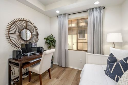 26 Full Moon, Irvine CA  92618-8843 exterior