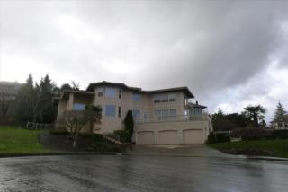 5137 Valley Ct, Camas, WA 98607-9112