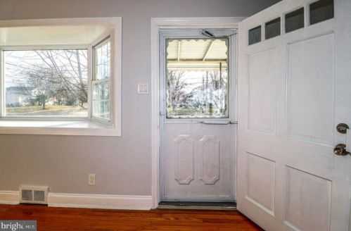 406 Ewingville Rd, Trenton, NJ 08638-1539