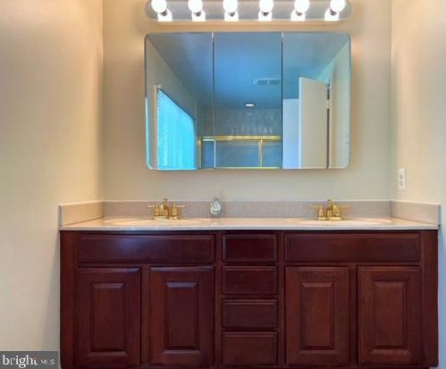 212 Farmgate Ln, Silver Spring MD 20905-5703 exterior