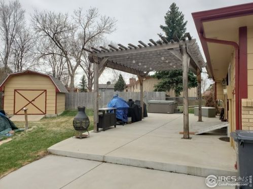 2112 Arron Dr, Loveland, CO 80537-7371