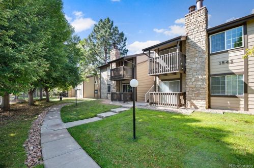 1842 Pitkin Cir, Aurora, CO 80017-4297
