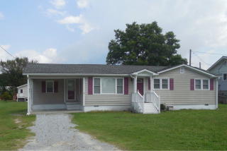 257 Church St, Swanquarter, NC 27885-9397