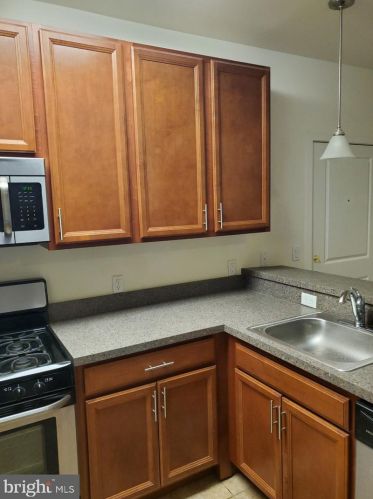 350 Broad St, Trenton, NJ 08608-2501