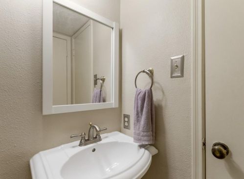 2046 Lakeside Dr, Taylor Lake Village TX  77586-3398 exterior