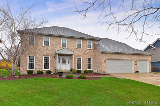 3204 Bennett Dr, Naperville, IL 60564-4166