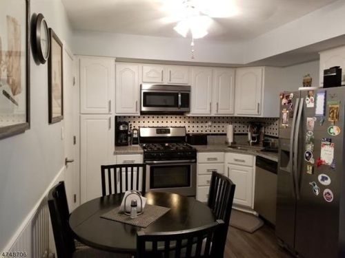 505 Marten Rd, Princeton NJ  08540-1665 exterior