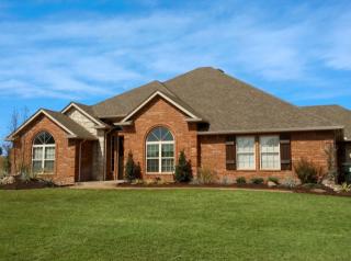 4751 Wellington Lake Dr, Norman, OK 73026-1325