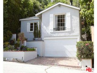 8477 Kirkwood Dr, Los Angeles CA  90046-1964 exterior